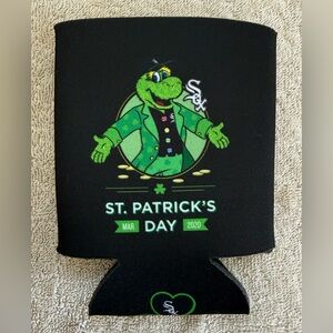 Chicago White Sox St. Patrick's Day Beer Koozie Southpaw 2020 Shamrock Black MLB